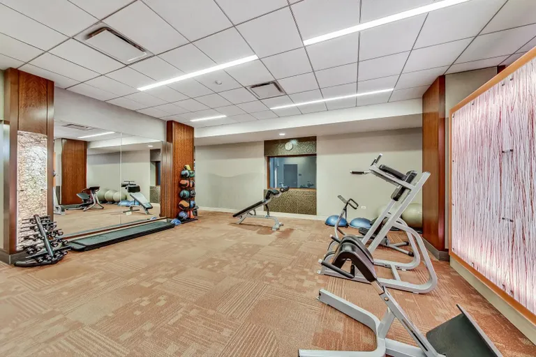 Chicago Real Estate | View 400 E Randolph, 1824 | room 34 | View 35
