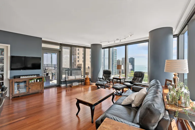 New York City Real Estate | View 60 E Monroe, 2702 | room 5 | View 6