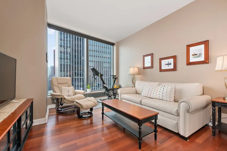 New York City Real Estate | View 60 E Monroe, 2702 | room 24 | View 25