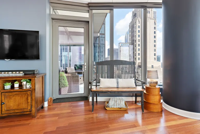 New York City Real Estate | View 60 E Monroe, 2702 | room 9 | View 10