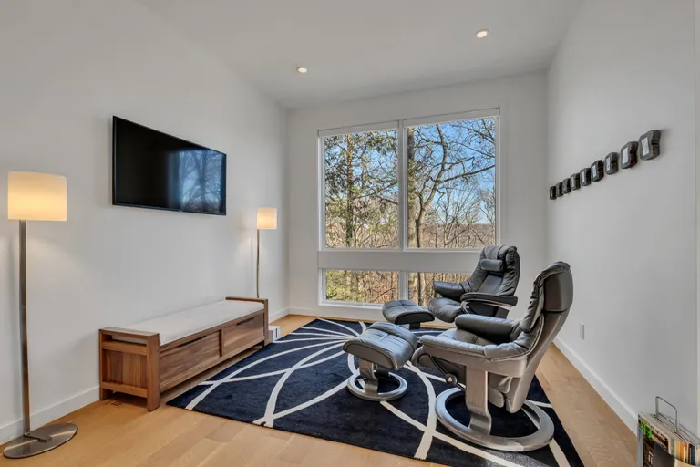 New York City Real Estate | View 1119 Park Ridge Dr | room 37 | View 38
