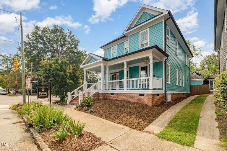 Raleigh, NC Real Estate | View 101 N Bloodworth Street | 3 Beds, 2 Baths | View 1