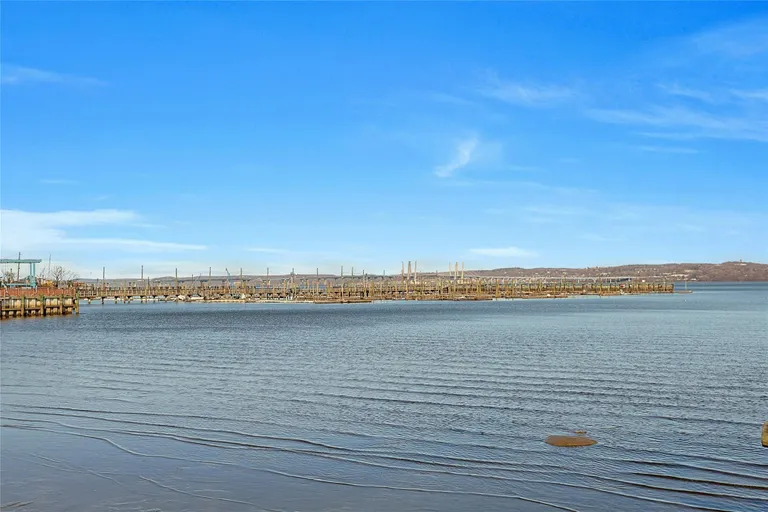 Rockland/Orange/NJ Real Estate | View 595 Piermont Avenue | room 28 | View 29