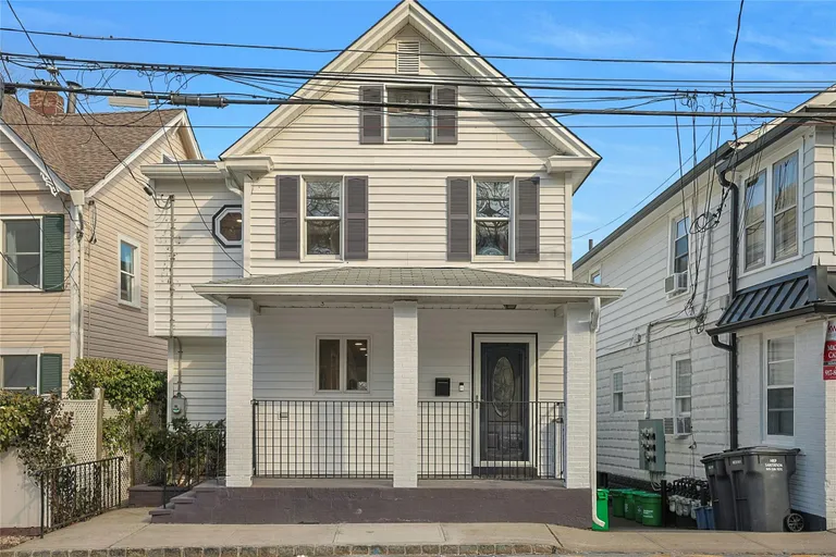 Rockland/Orange/NJ Real Estate | View 595 Piermont Avenue | room 3 | View 4