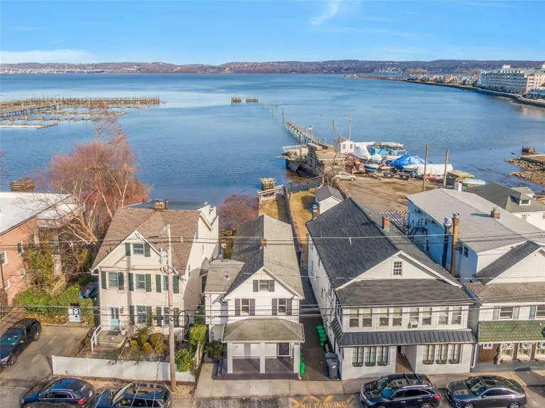 Rockland/Orange/NJ Real Estate | View 595 Piermont Avenue | 3 Beds, 2 Baths | View 1