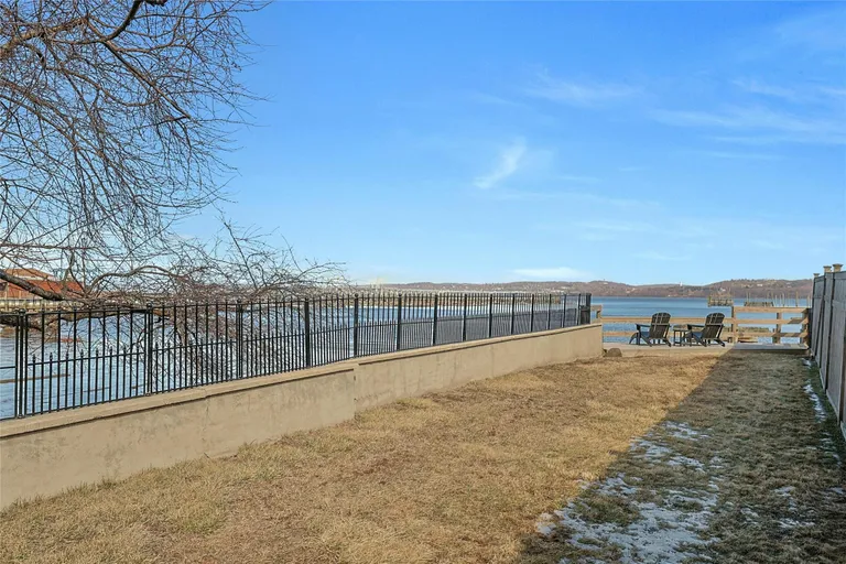 Rockland/Orange/NJ Real Estate | View 595 Piermont Avenue | room 27 | View 28