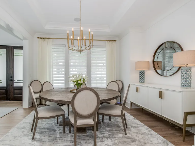 New York City Real Estate | View 315 Mammoth Oaks Drive | Dining Room | View 5