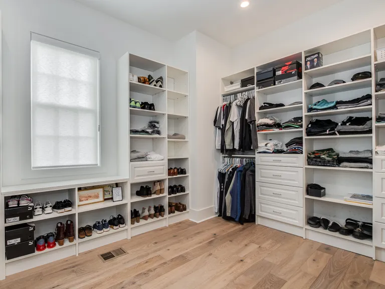 New York City Real Estate | View 315 Mammoth Oaks Drive | Primary Closet | View 22