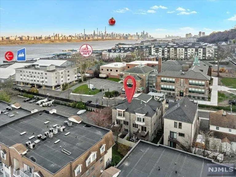 New York City Real Estate | View 15 Winterburn Place | room 22 | View 23