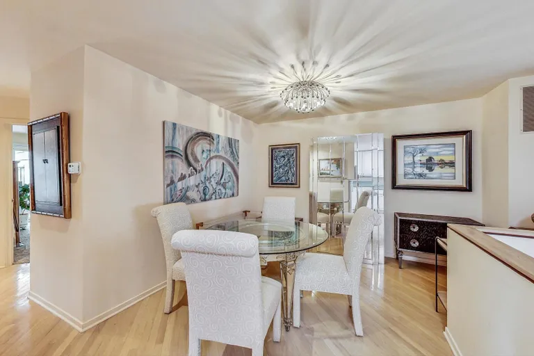 New York City Real Estate | View 1338 S Federal, C | room 4 | View 5