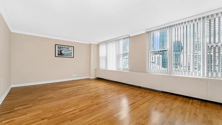 New York City Real Estate | View 400 E Randolph, 916 | room 2 | View 3
