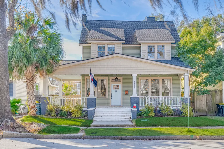 Savannah Real Estate | View 1123 East 32nd Street | 3 Beds, 2 Baths | View 1