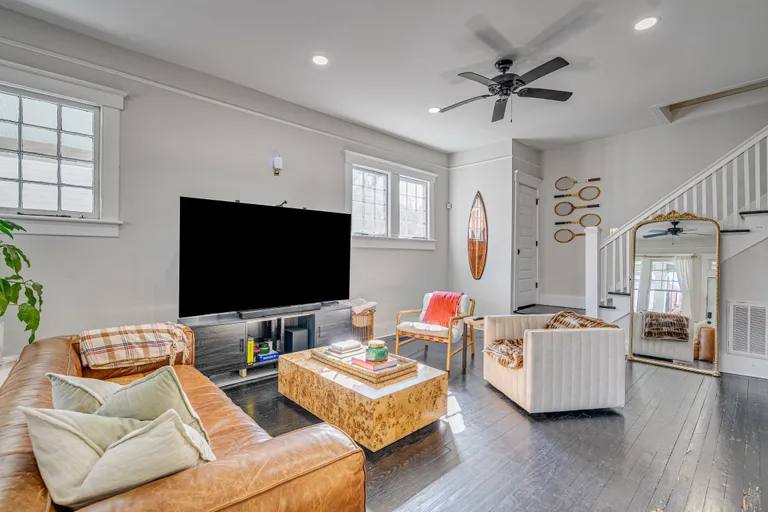 Savannah Real Estate | View 1123 East 32nd Street | room 8 | View 9