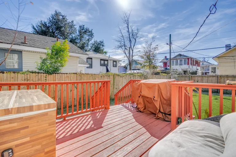 Savannah Real Estate | View 1123 East 32nd Street | room 27 | View 28
