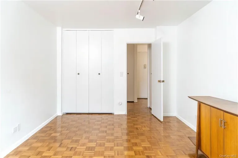 New York City Real Estate | View 444 E 75th Street #7H | room 11 | View 12