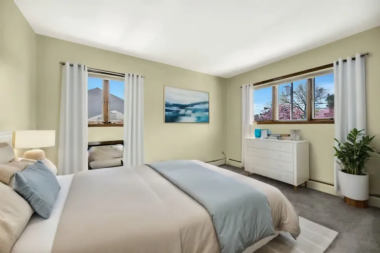 New York City Real Estate | View 262 Sherwood Ave | room 10 | View 11