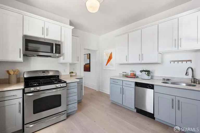 New York City Real Estate | View 3228 16th Street Unit# E | room 13 | View 14