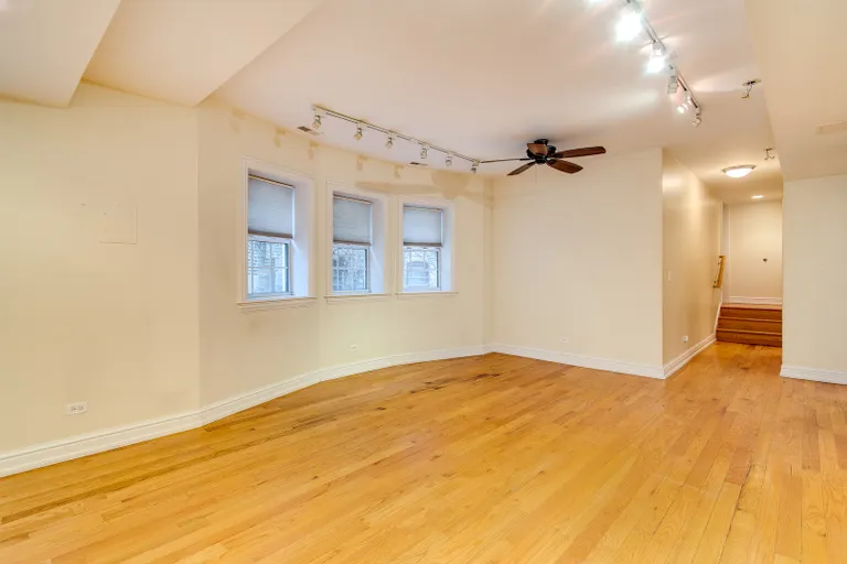 New York City Real Estate | View 1306 W Carmen, G | room 15 | View 16