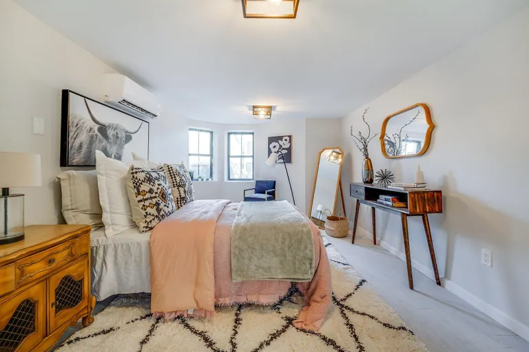 New York City Real Estate | View 146 Nelson Ave Unit# 1 | room 13 | View 14