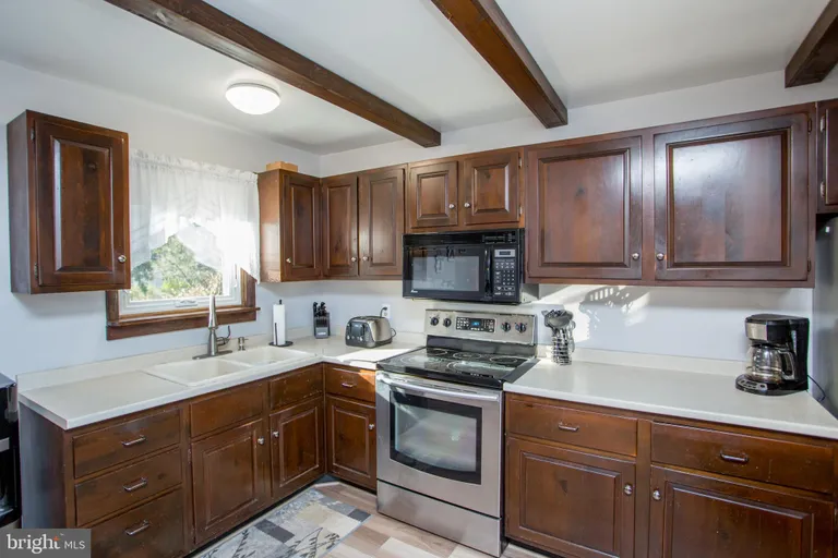 Central NJ/Bucks County, PA Real Estate | View 208 Coryell Rd | room 19 | View 20