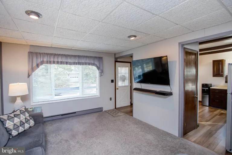 Central NJ/Bucks County, PA Real Estate | View 208 Coryell Rd | room 8 | View 9