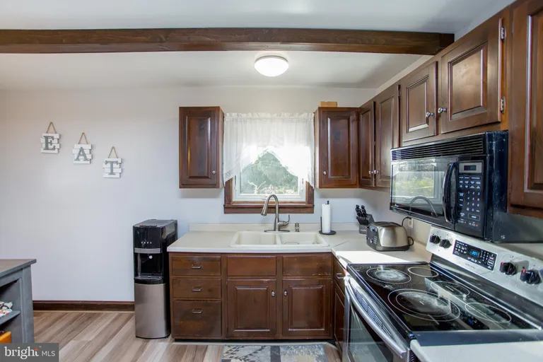 Central NJ/Bucks County, PA Real Estate | View 208 Coryell Rd | room 18 | View 19