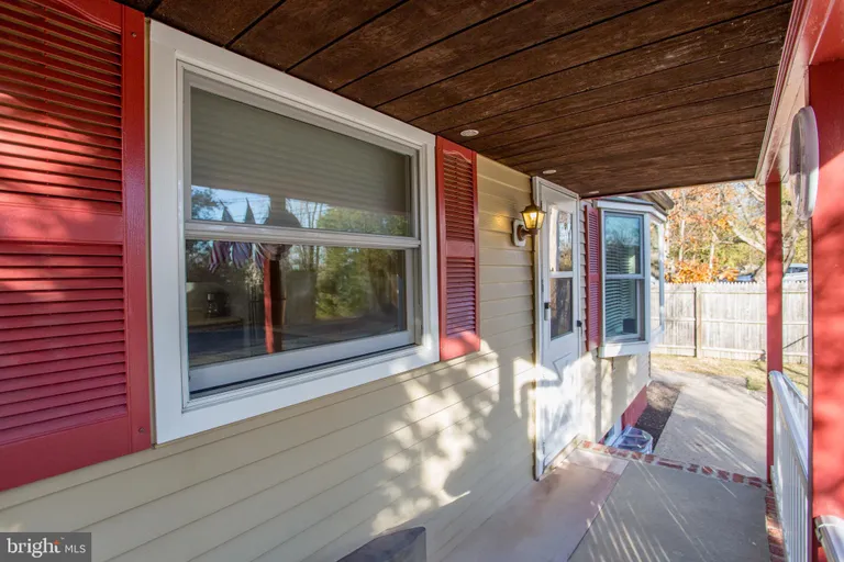 Central NJ/Bucks County, PA Real Estate | View 208 Coryell Rd | room 7 | View 8
