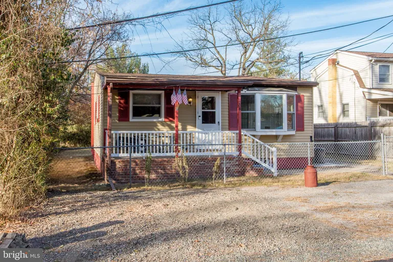 Central NJ/Bucks County, PA Real Estate | View 208 Coryell Rd | room 4 | View 5