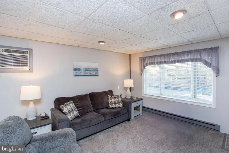 Central NJ/Bucks County, PA Real Estate | View 208 Coryell Rd | room 9 | View 10