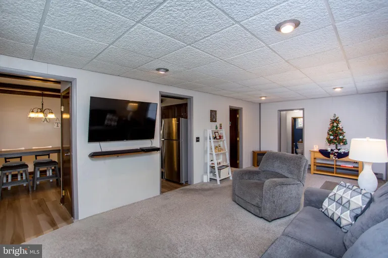 Central NJ/Bucks County, PA Real Estate | View 208 Coryell Rd | room 11 | View 12