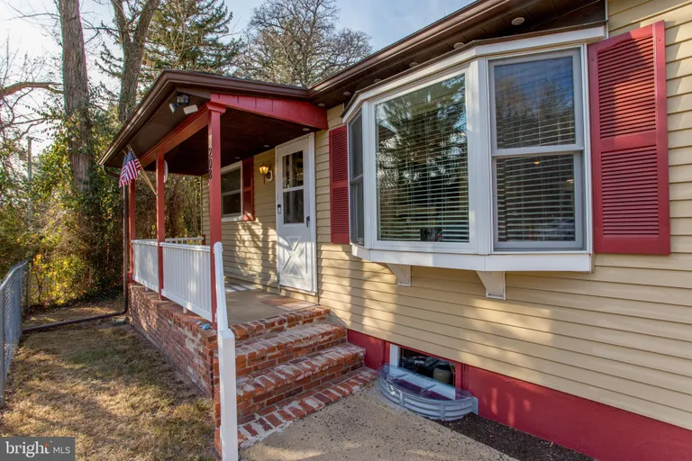 Central NJ/Bucks County, PA Real Estate | View 208 Coryell Rd | room 5 | View 6