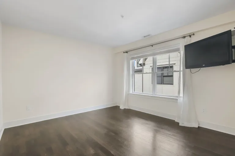 New York City Real Estate | View 109 Forest Street #13 | room 15 | View 16