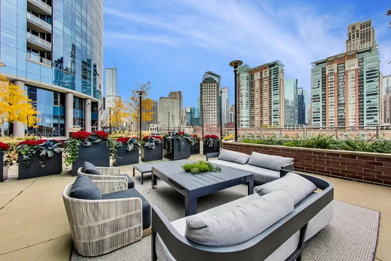 New York City Real Estate | View 450 E Waterside, 306 | room 22 | View 23