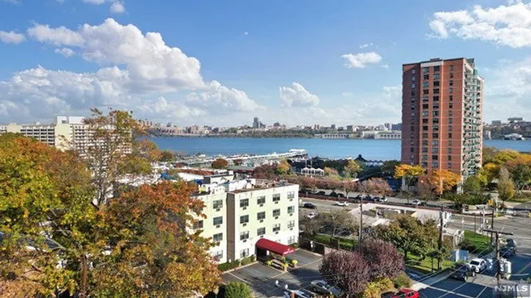 New York City Real Estate | View 4-8 Columbia Terrace | room 4 | View 5