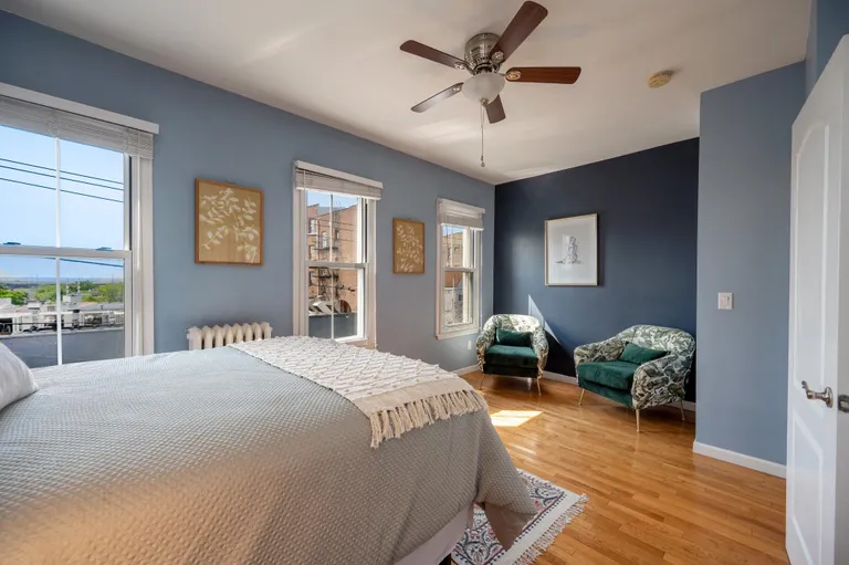 New York City Real Estate | View 72 Romaine Ave | room 11 | View 12