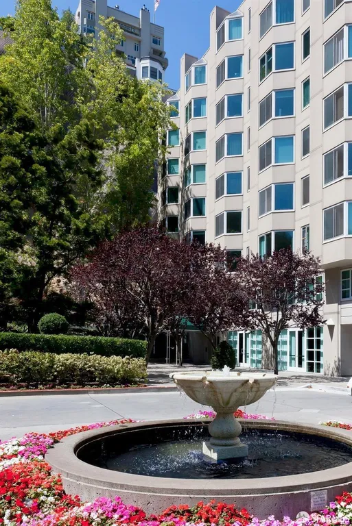 Northern California Real Estate | View 220 Lombard | 1 Bed, 1 Bath | View 1