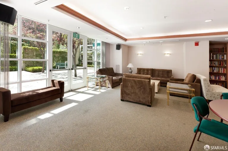 Northern California Real Estate | View 220 Lombard | room 22 | View 23