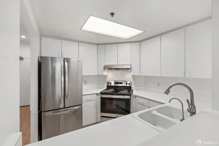 Northern California Real Estate | View 220 Lombard | room 3 | View 4