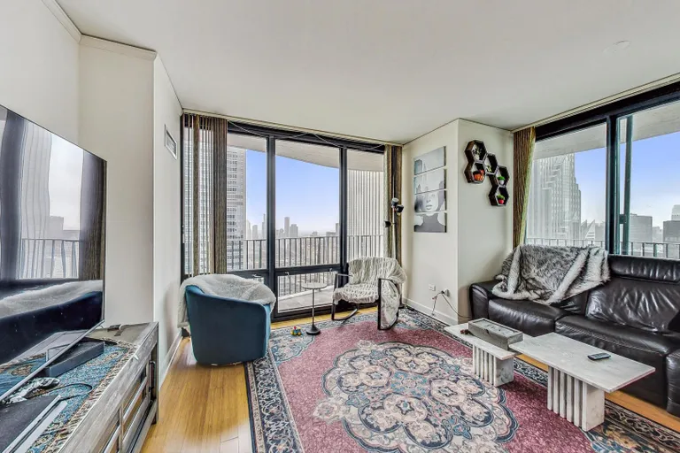 New York City Real Estate | View 225 N Columbus, 5401 | room 1 | View 2