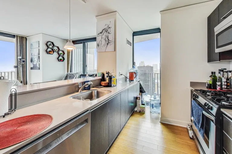 New York City Real Estate | View 225 N Columbus, 5401 | room 6 | View 7