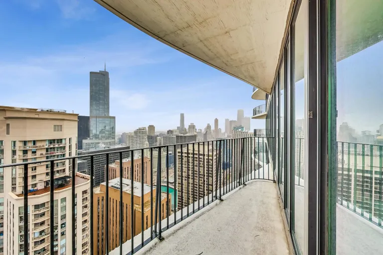 New York City Real Estate | View 225 N Columbus, 5401 | room 25 | View 26