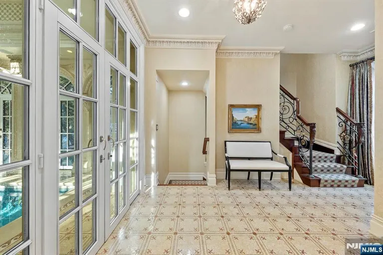 Bergen County Real Estate | View 78 Roberts Road | room 8 | View 9