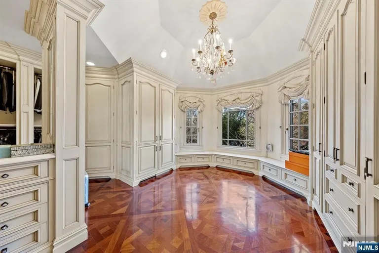 Bergen County Real Estate | View 78 Roberts Road | room 19 | View 20