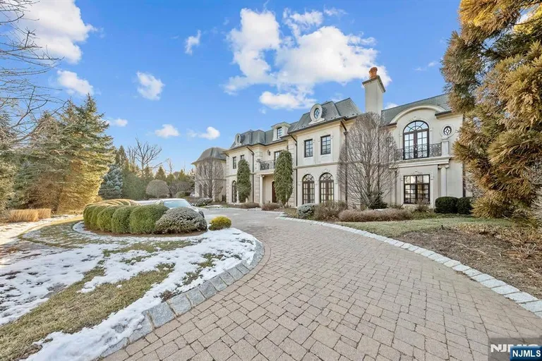 Bergen County Real Estate | View 78 Roberts Road | room 46 | View 47