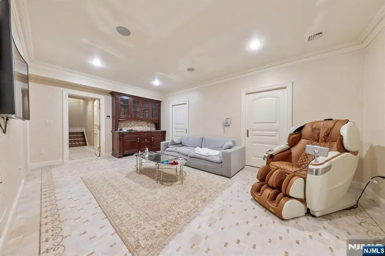 Bergen County Real Estate | View 78 Roberts Road | room 36 | View 37