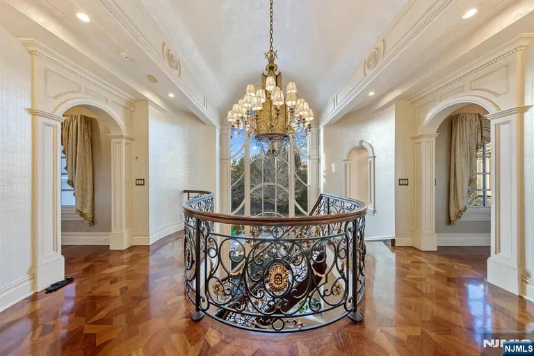 Bergen County Real Estate | View 78 Roberts Road | room 17 | View 18