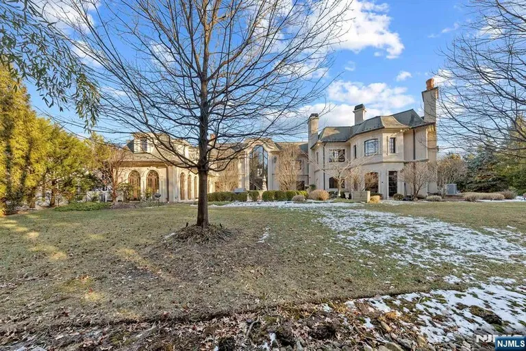 Bergen County Real Estate | View 78 Roberts Road | room 44 | View 45