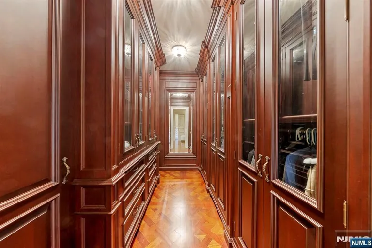 Bergen County Real Estate | View 78 Roberts Road | room 21 | View 22