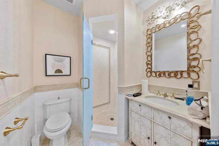 Bergen County Real Estate | View 78 Roberts Road | room 33 | View 34