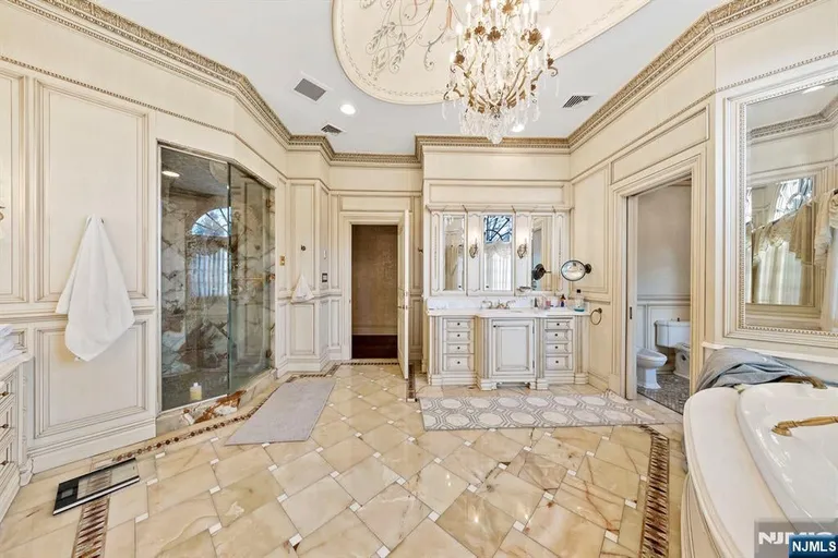 Bergen County Real Estate | View 78 Roberts Road | room 24 | View 25